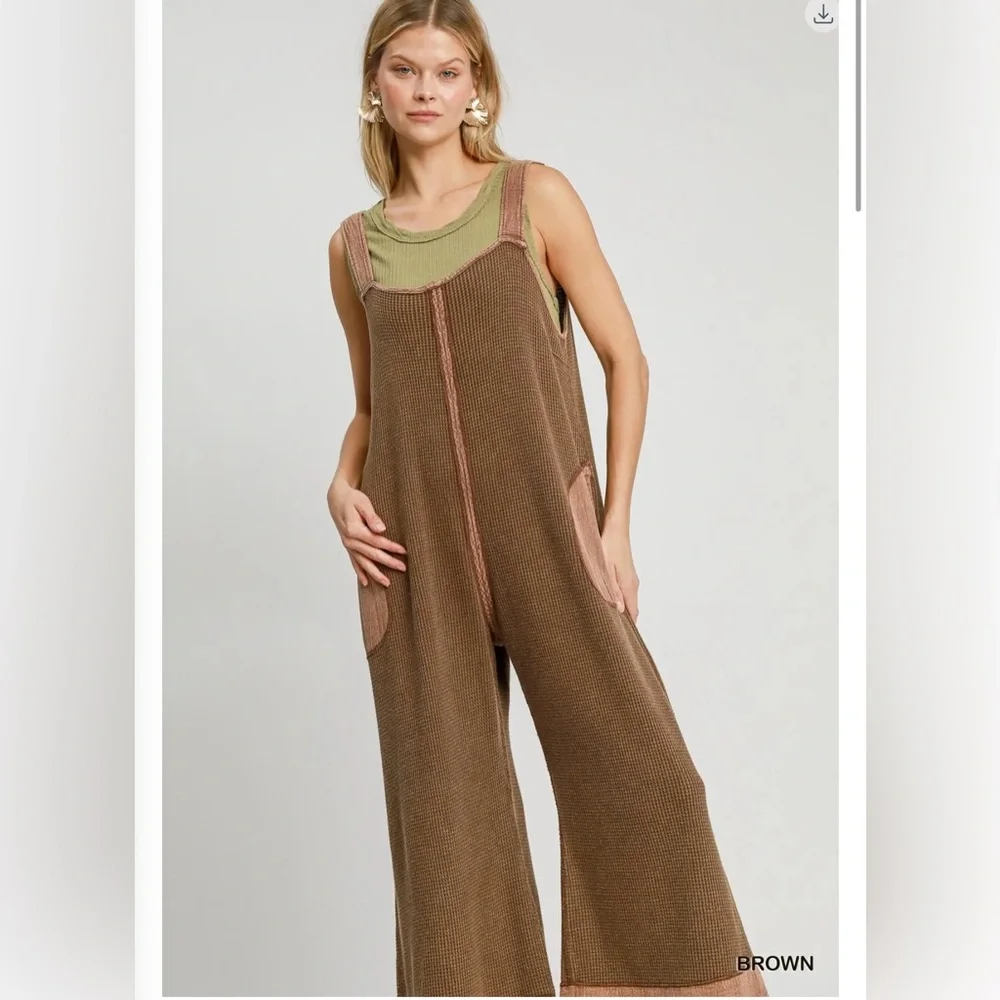 Umgee NWT SMALL Waffle knit Brown Sleeveless Jumpsuit - Picture 2 of 6